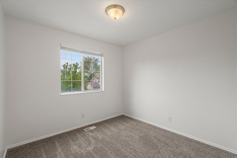 Tiny photo for 1362 E 5150 S, South Ogden, UT 84403 (MLS # 2153240)