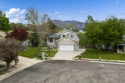 Photo of 1362 E 5150 S, South Ogden, UT 84403 (MLS # 2153240)