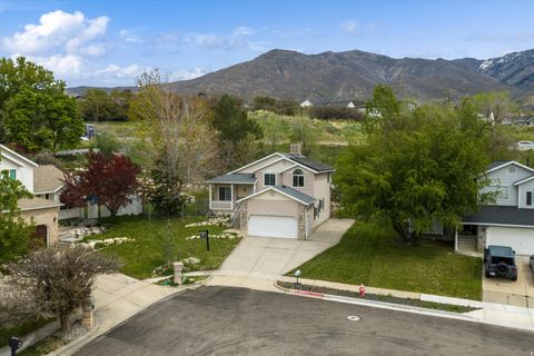 Tiny photo for 1362 E 5150 S, South Ogden, UT 84403 (MLS # 2153240)