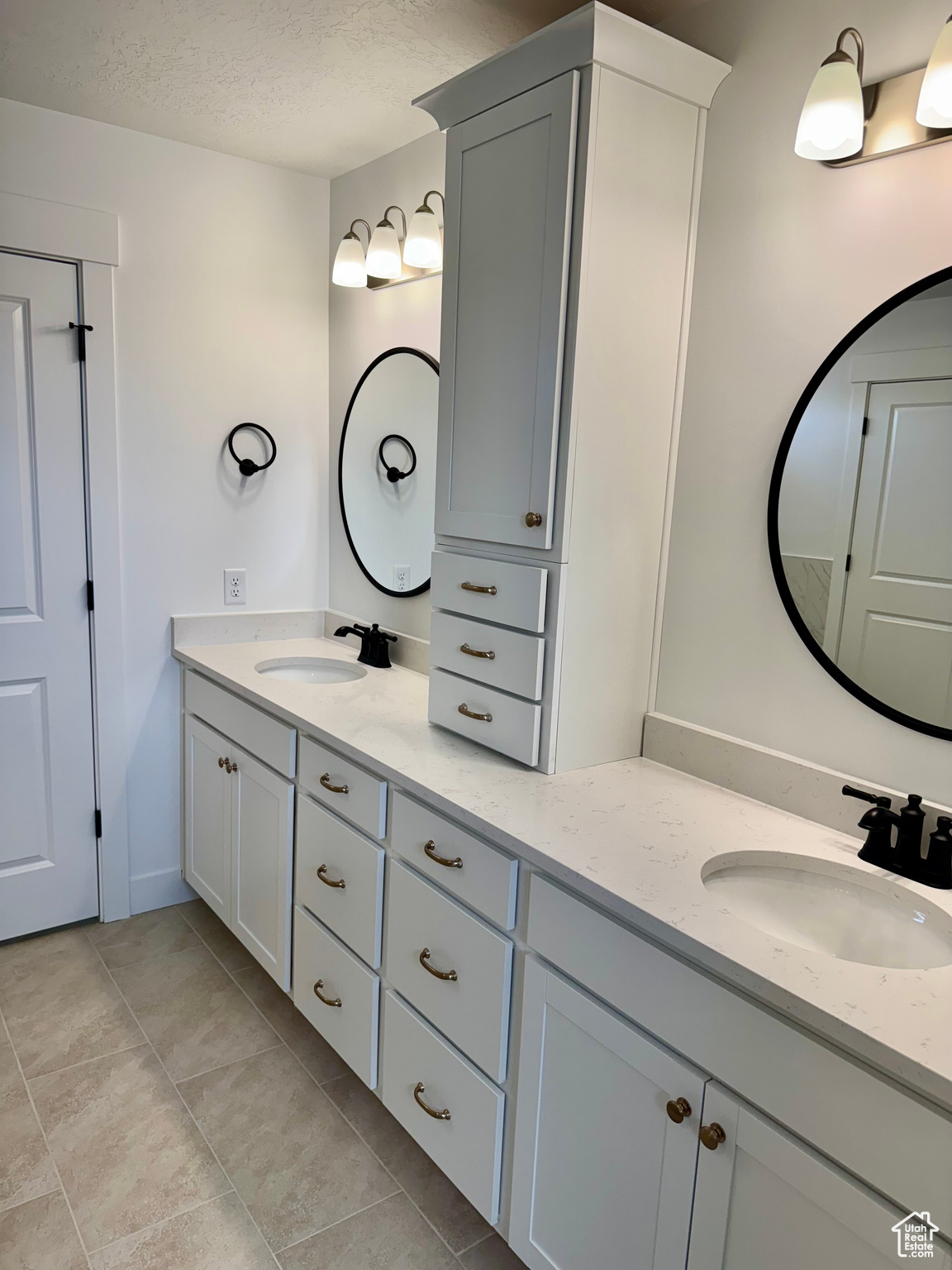 PACIFIC SPRINGS - Residential