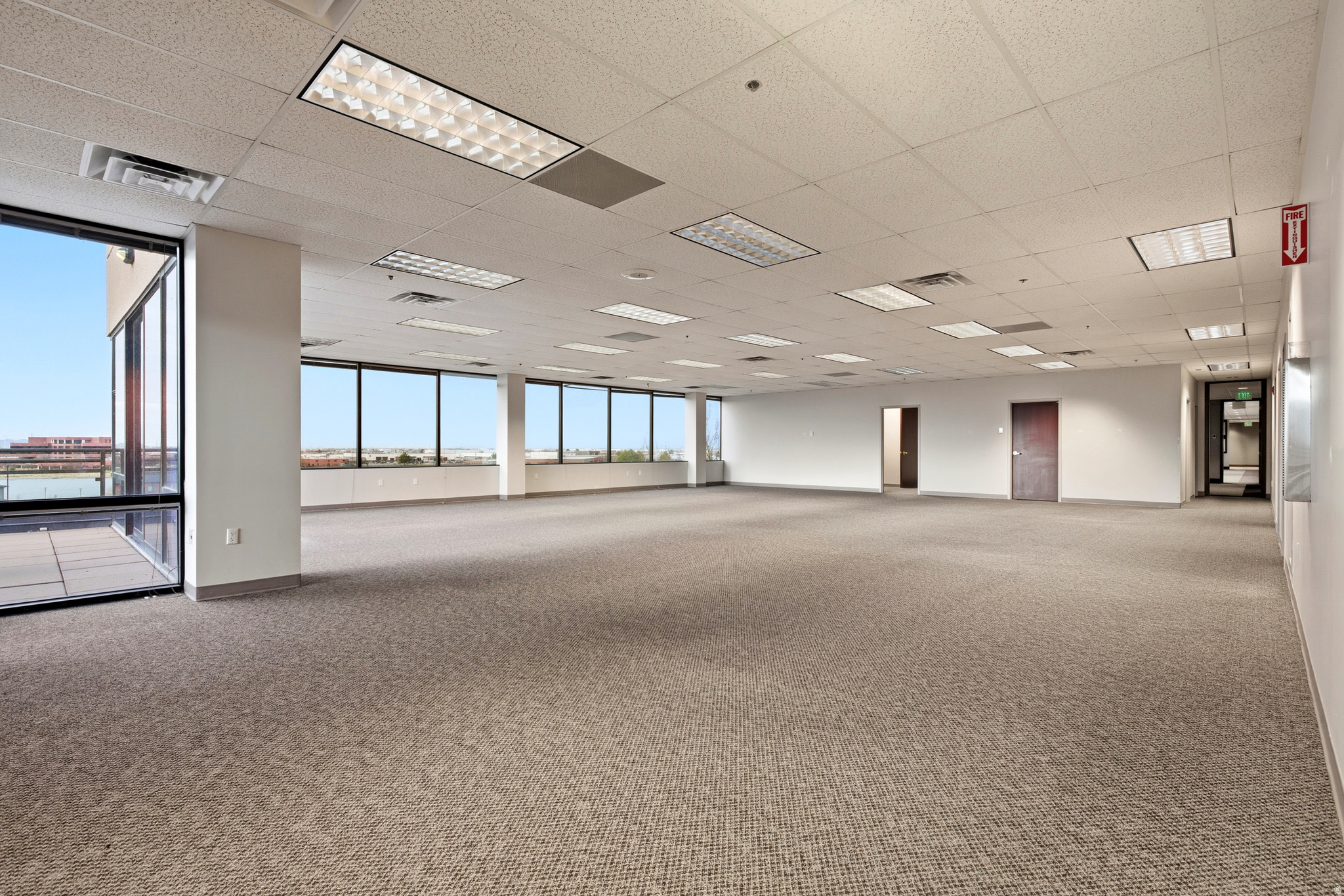 LAKE POINTE - Commercial Lease