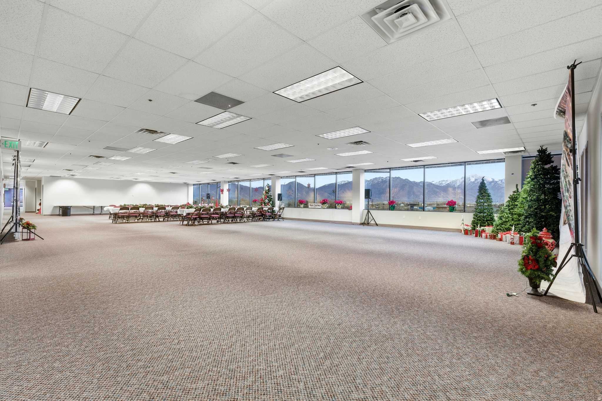 LAKE POINTE - Commercial Lease