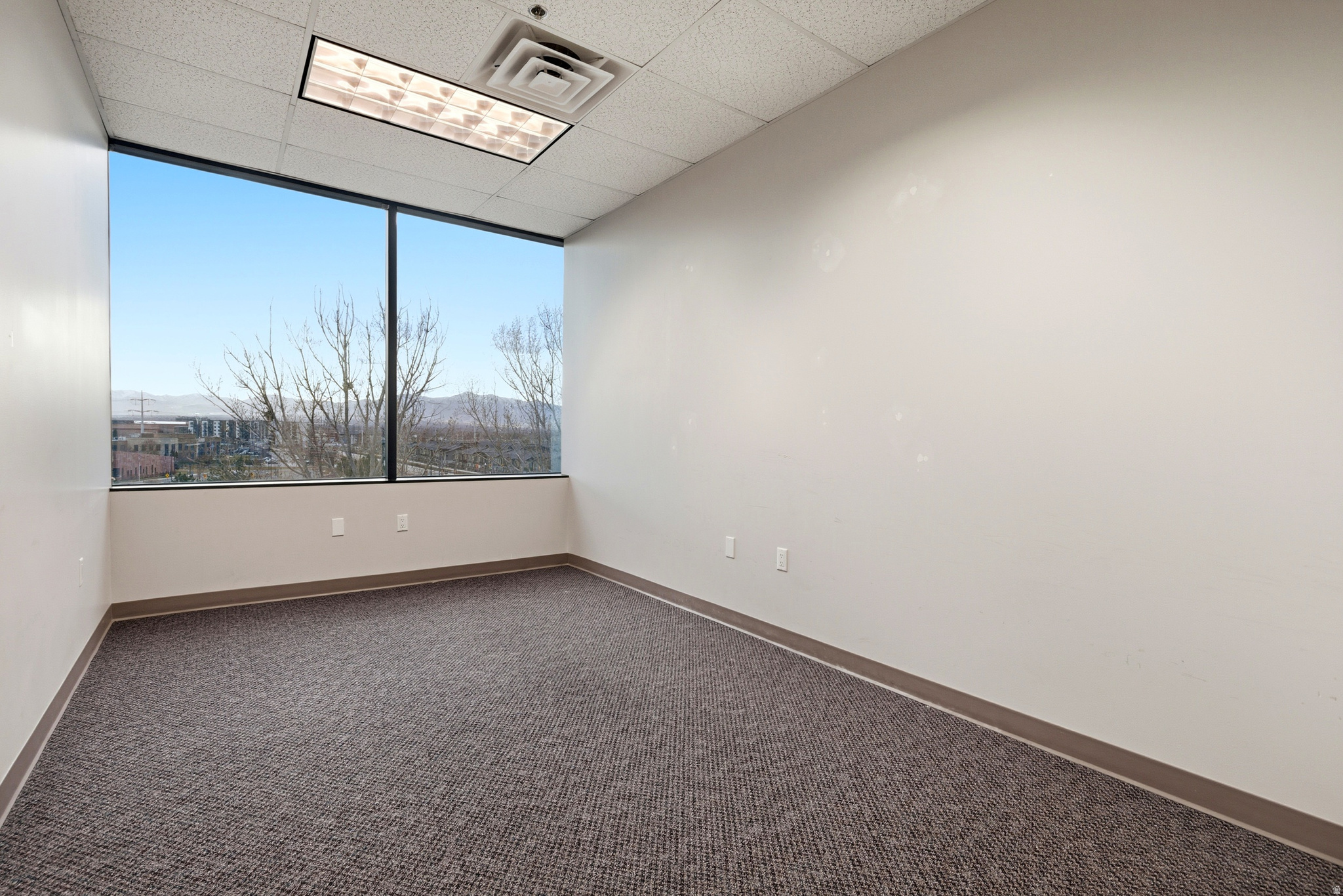 LAKE POINTE - Commercial Lease