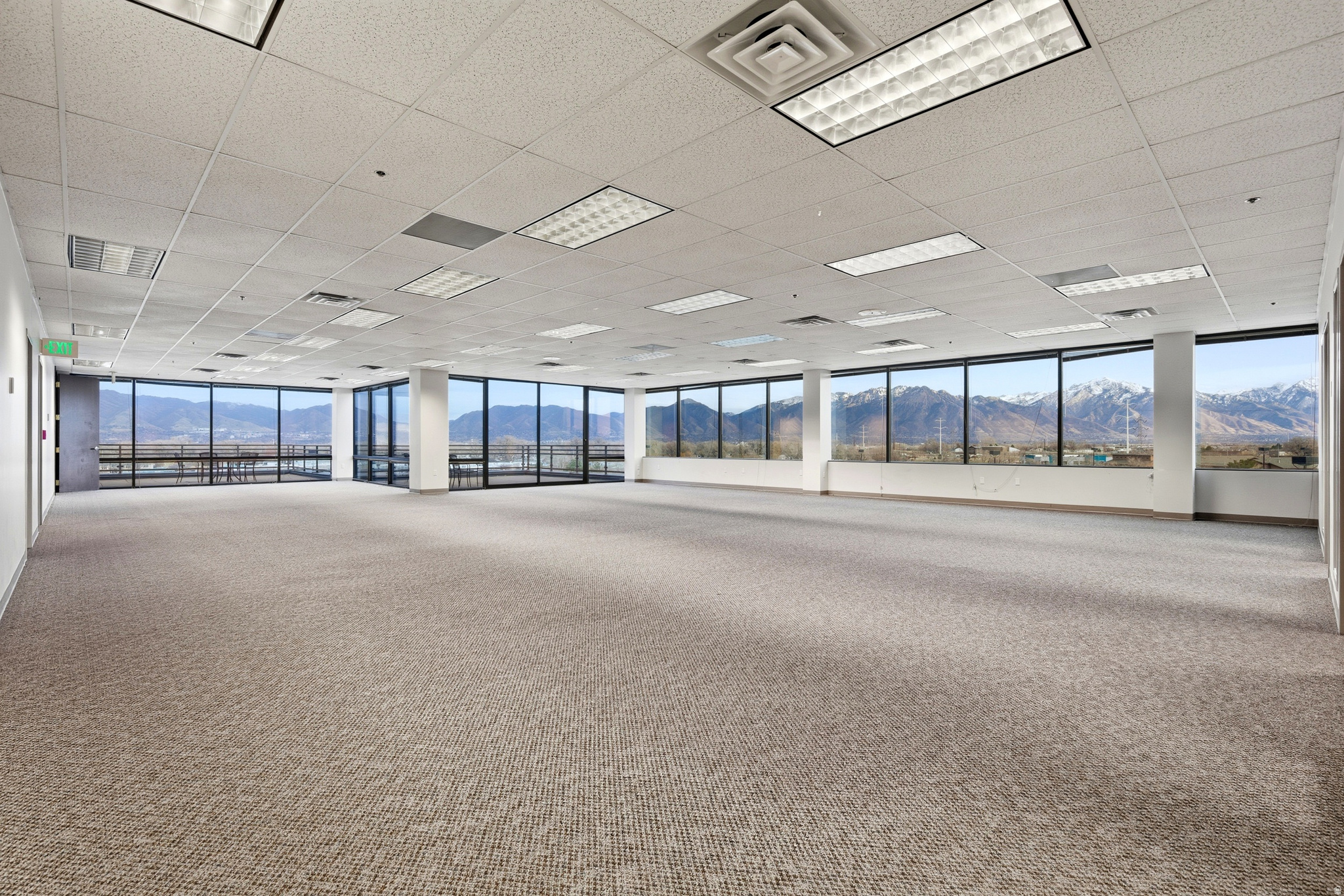 LAKE POINTE - Commercial Lease