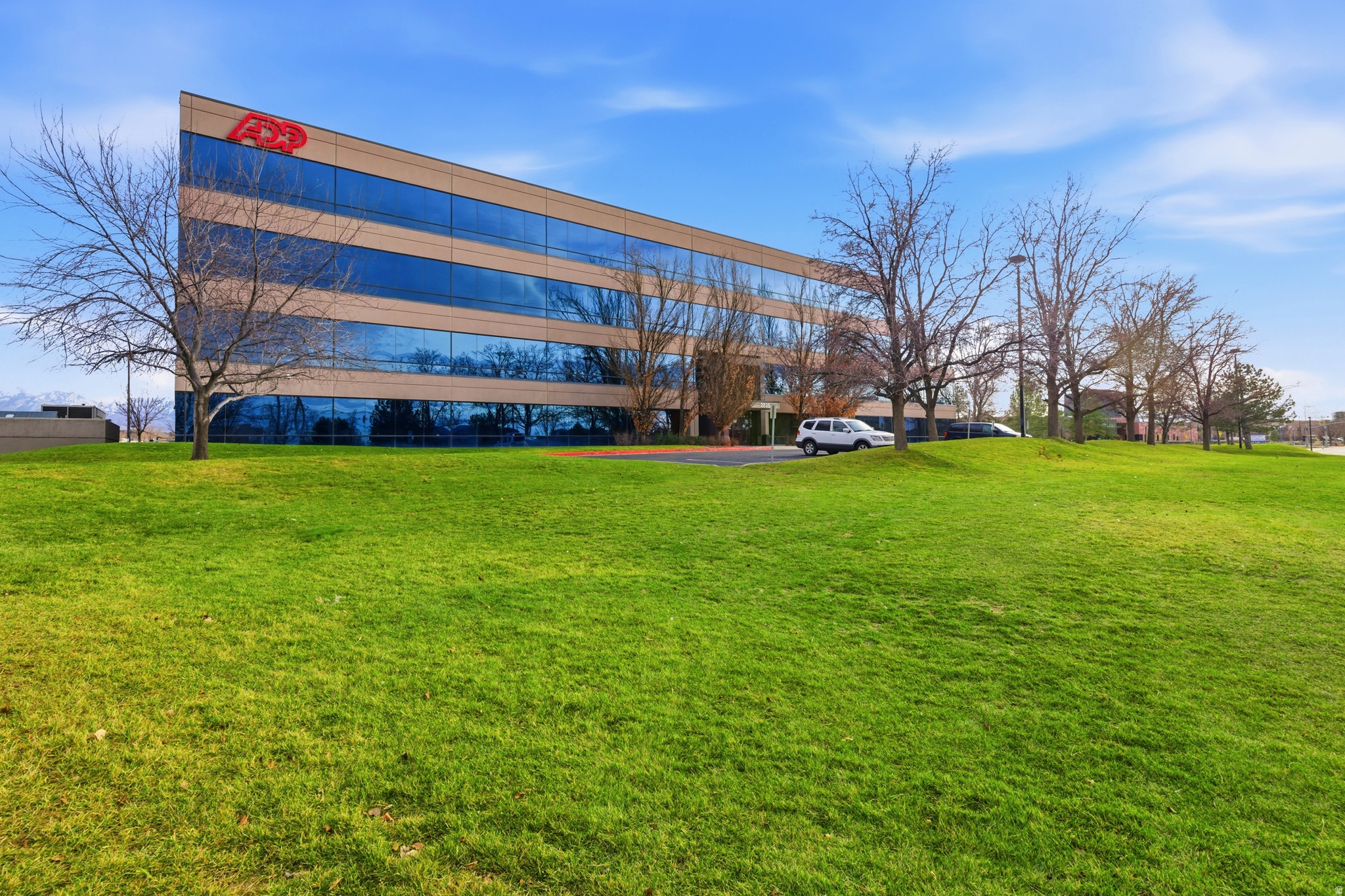 LAKE POINTE - Commercial Lease