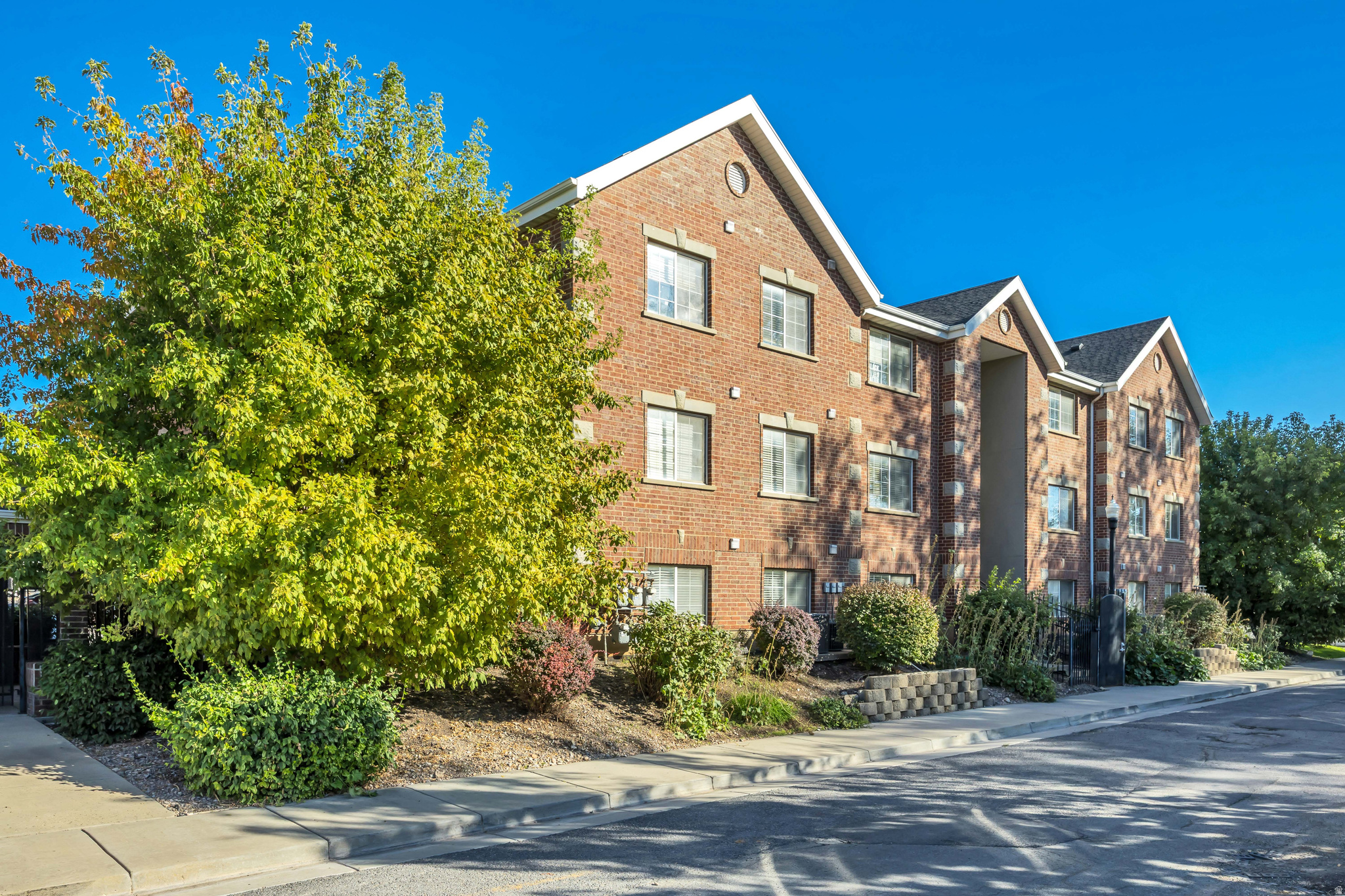 THE BROOKLYN CONDOS - Residential