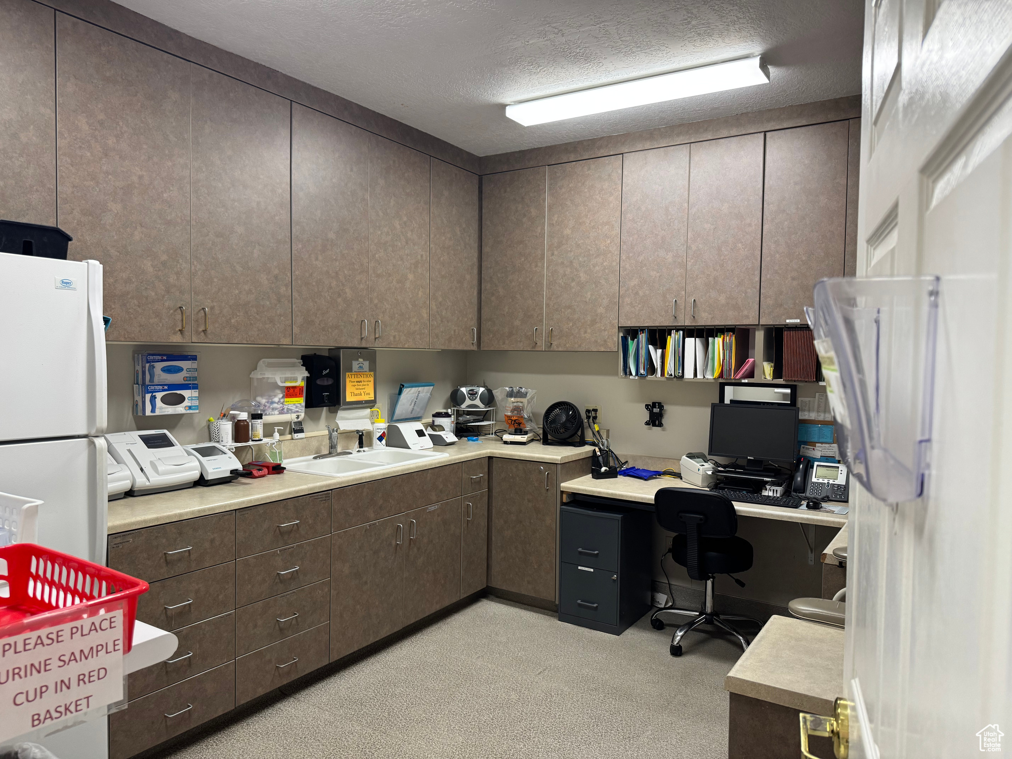 MT VW MEDICAL PLAZA - Commercial Sale