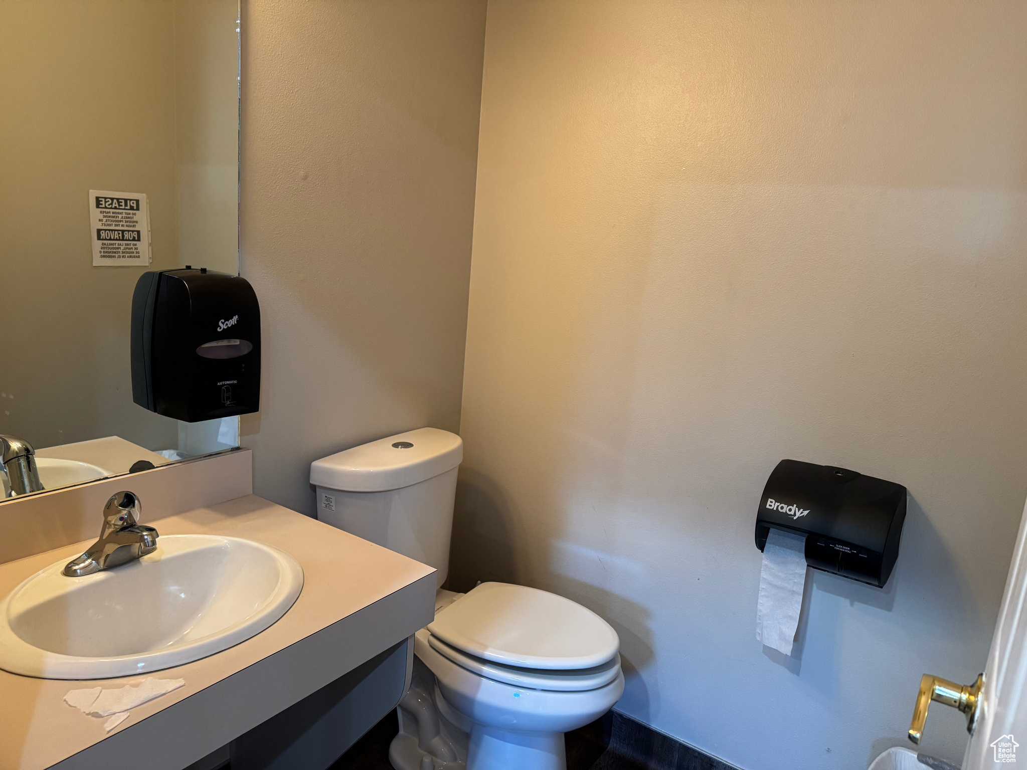 MT VW MEDICAL PLAZA - Commercial Sale