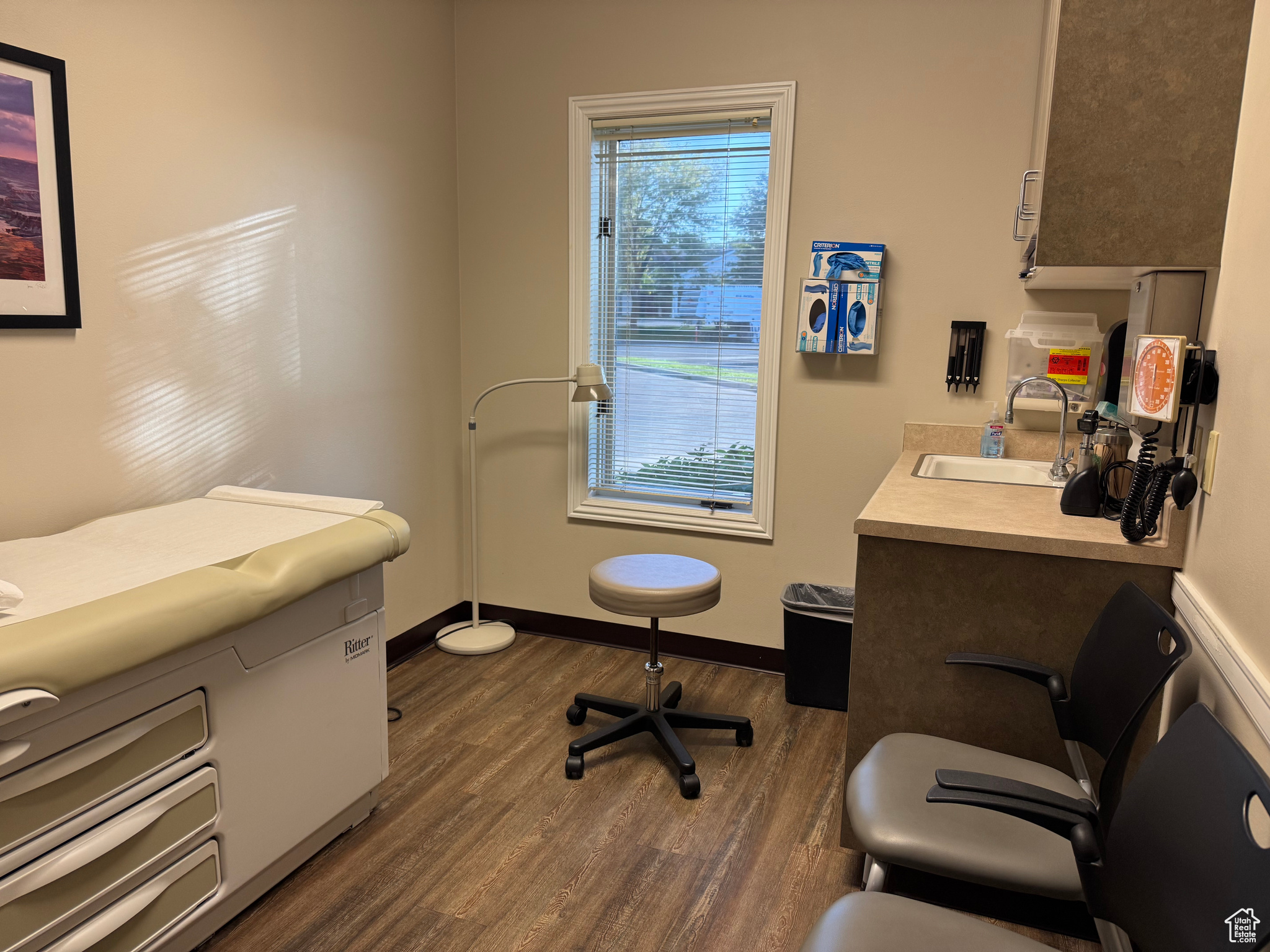 MT VW MEDICAL PLAZA - Commercial Sale