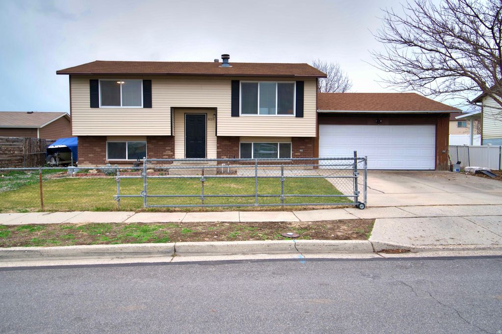 Photo of 8129 W ARMORIDGE CIR, Magna, UT 84044 (MLS # 2129770)