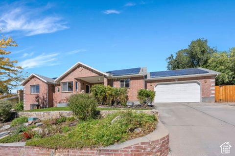 Photo of 1431 E 300 S, Pleasant Grove, UT 84062 (MLS # 2189199)