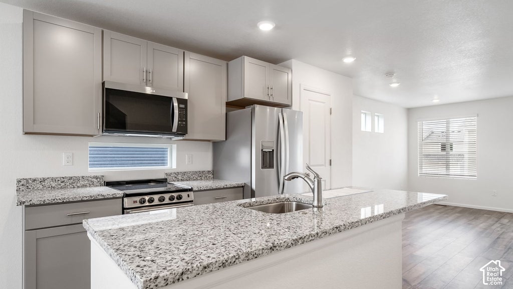 Photo of 551 N BEAVER LN, Saratoga Springs, UT 84045 (MLS # 2191464)