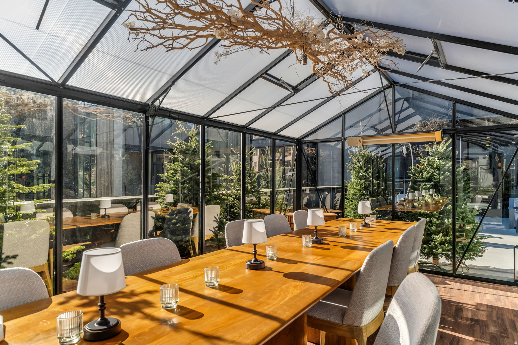 GOLDENER HIRSCH - Residential