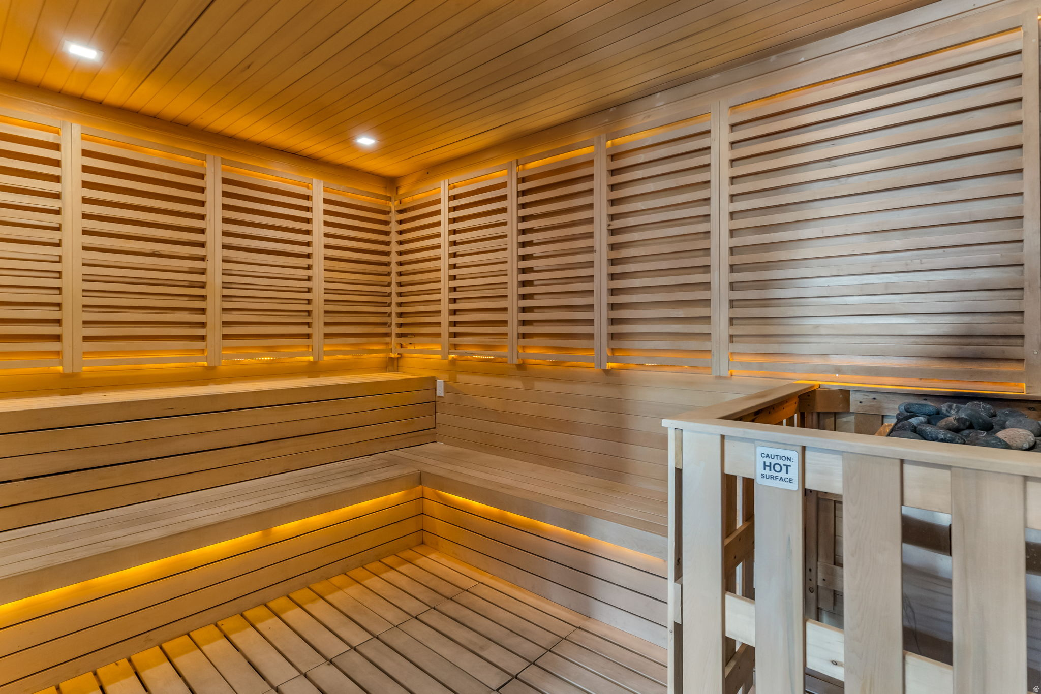 GOLDENER HIRSCH - Residential