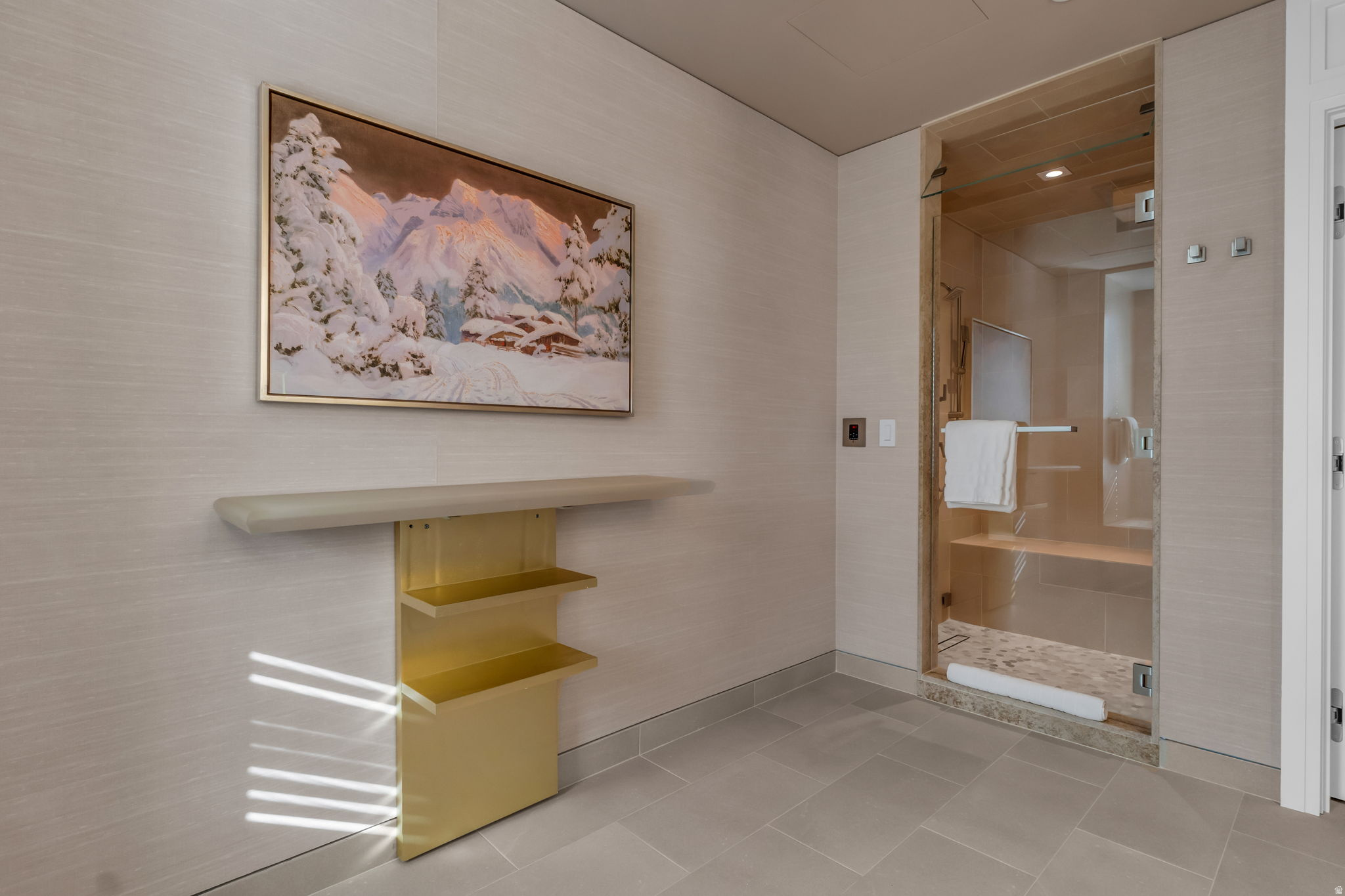 GOLDENER HIRSCH - Residential