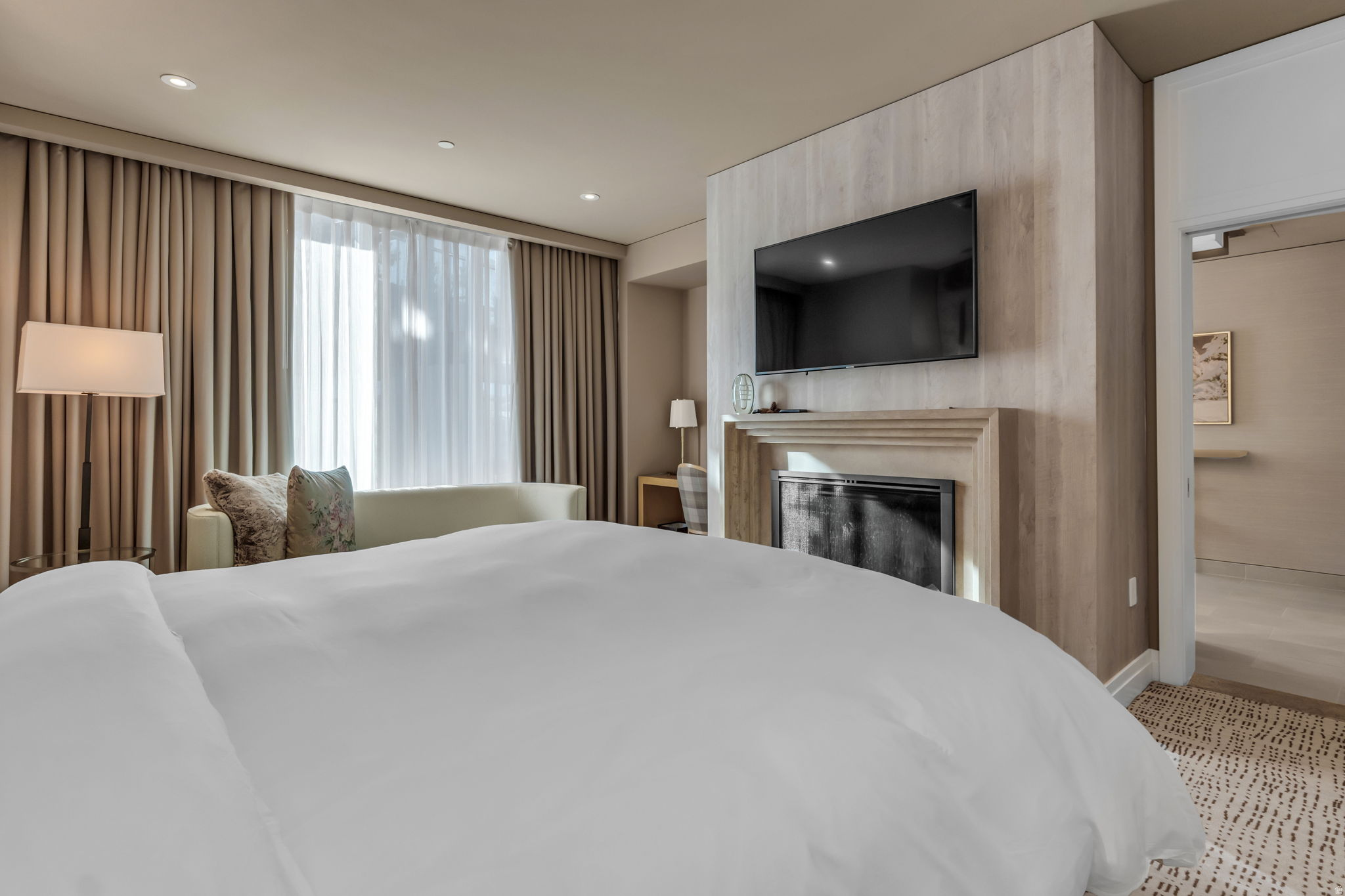 GOLDENER HIRSCH - Residential