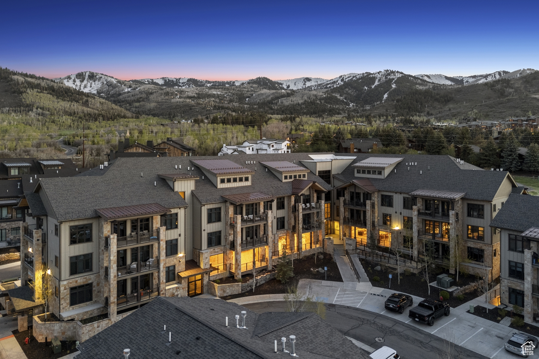 Park City, Utah 84098, United States, 3 Bedrooms Bedrooms, ,3 BathroomsBathrooms,Residential,Pending,181410