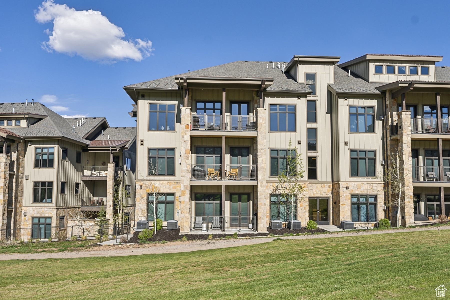 Park City, Utah 84098, United States, 3 Bedrooms Bedrooms, ,3 BathroomsBathrooms,Residential,Pending,181410