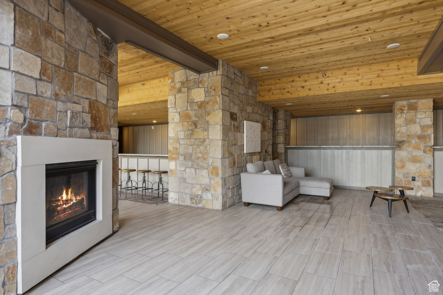 Park City, Utah 84098, United States, 3 Bedrooms Bedrooms, ,3 BathroomsBathrooms,Residential,Pending,181410