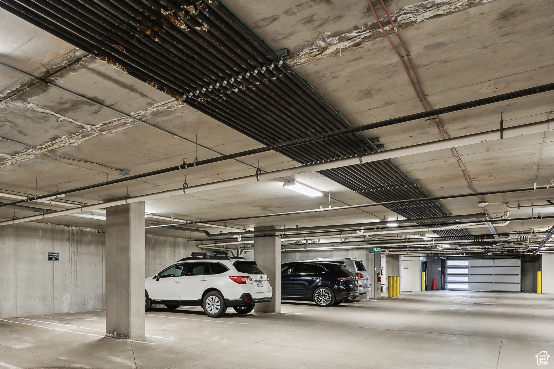 Park City, Utah 84098, United States, 3 Bedrooms Bedrooms, ,3 BathroomsBathrooms,Residential,Pending,181410