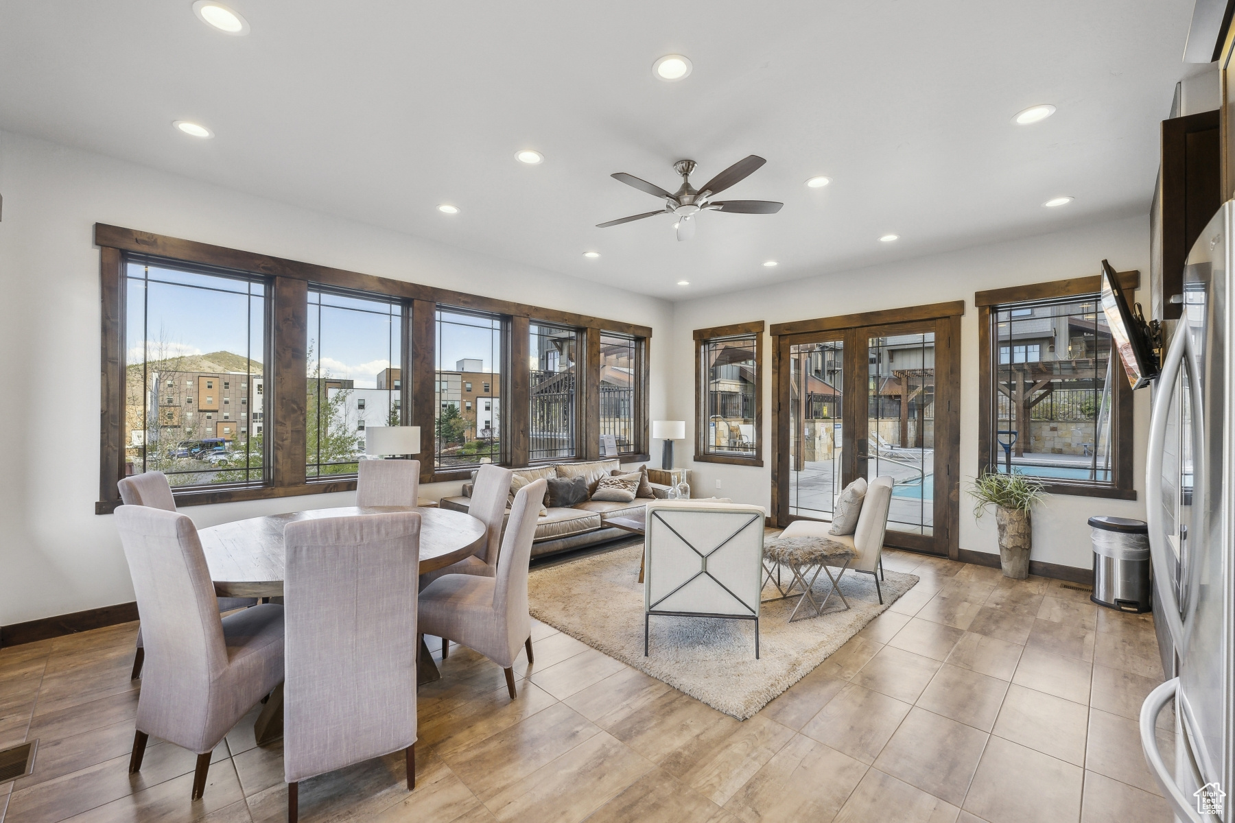 Park City, Utah 84098, United States, 3 Bedrooms Bedrooms, ,3 BathroomsBathrooms,Residential,Pending,181410