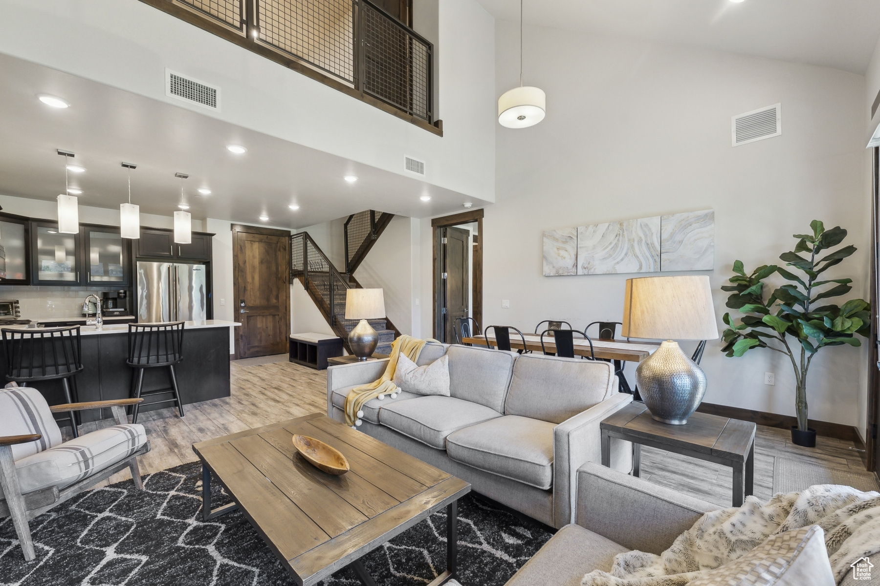 Park City, Utah 84098, United States, 3 Bedrooms Bedrooms, ,3 BathroomsBathrooms,Residential,Pending,181410