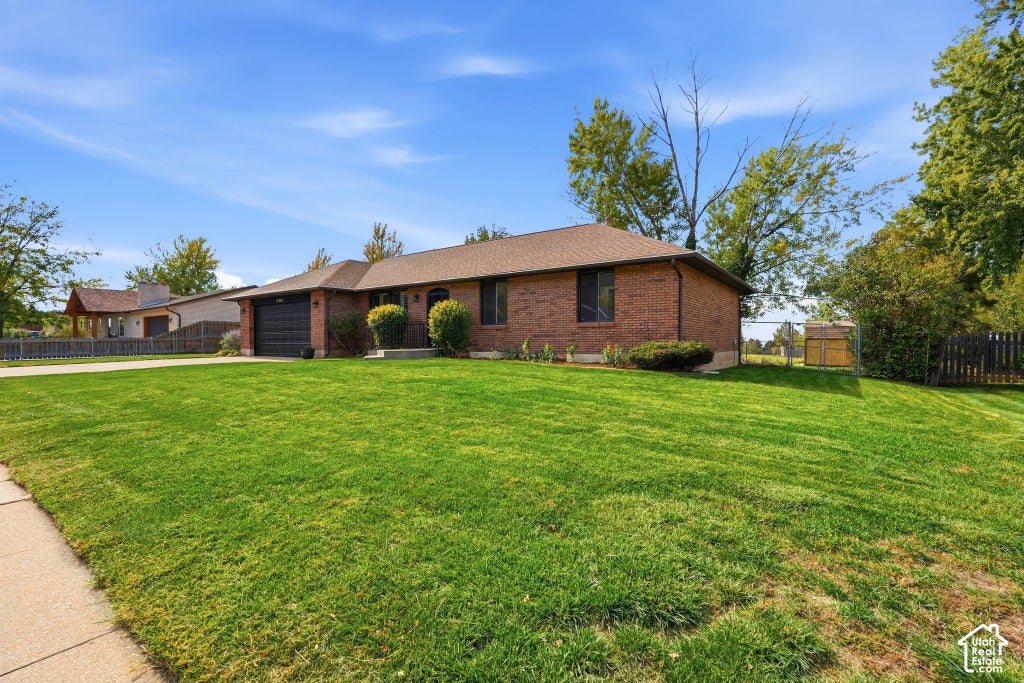 Photo of 2581 N 2700 E, Layton, UT 84040 (MLS # 2189181)