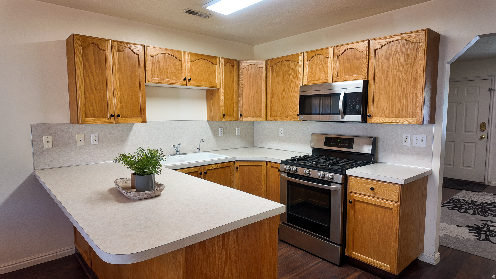 BLACKHAWK TOWNHOUSE - Residential