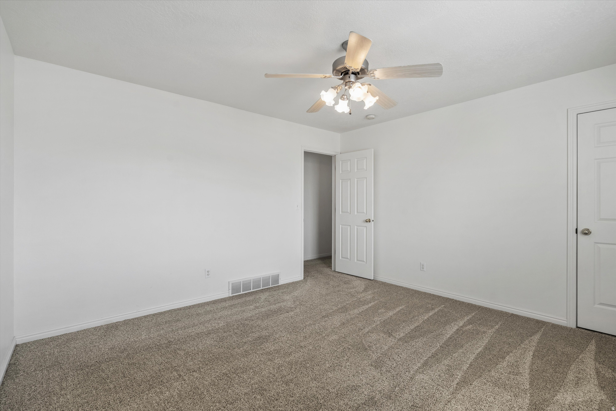 BLACKHAWK TOWNHOUSE - Residential