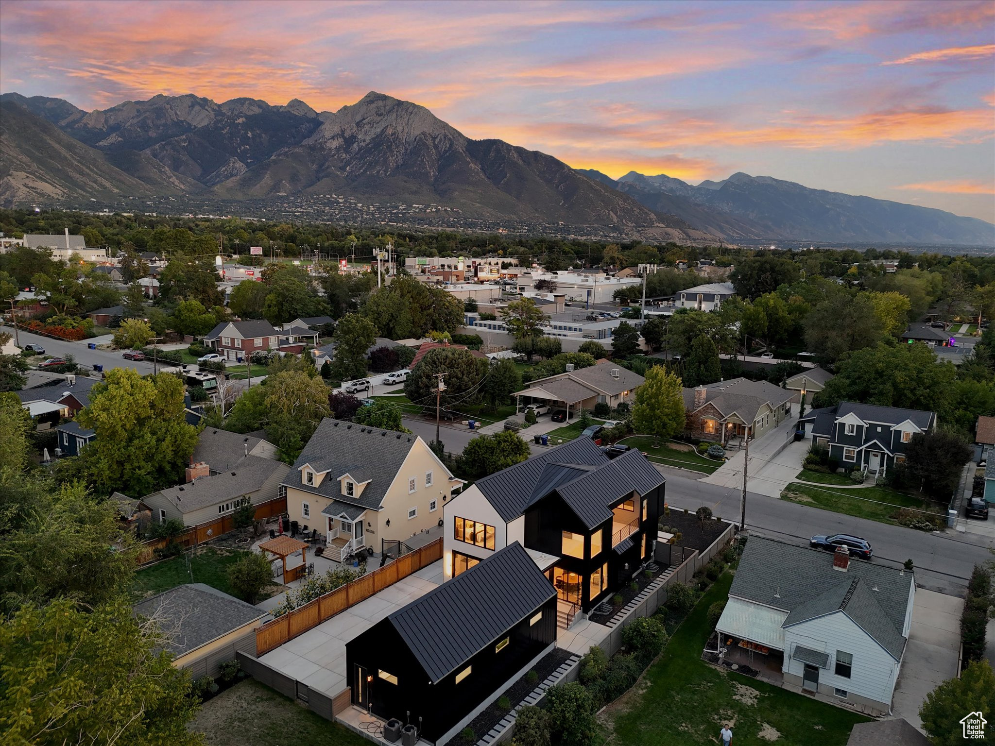 CANYON RIM - Residential