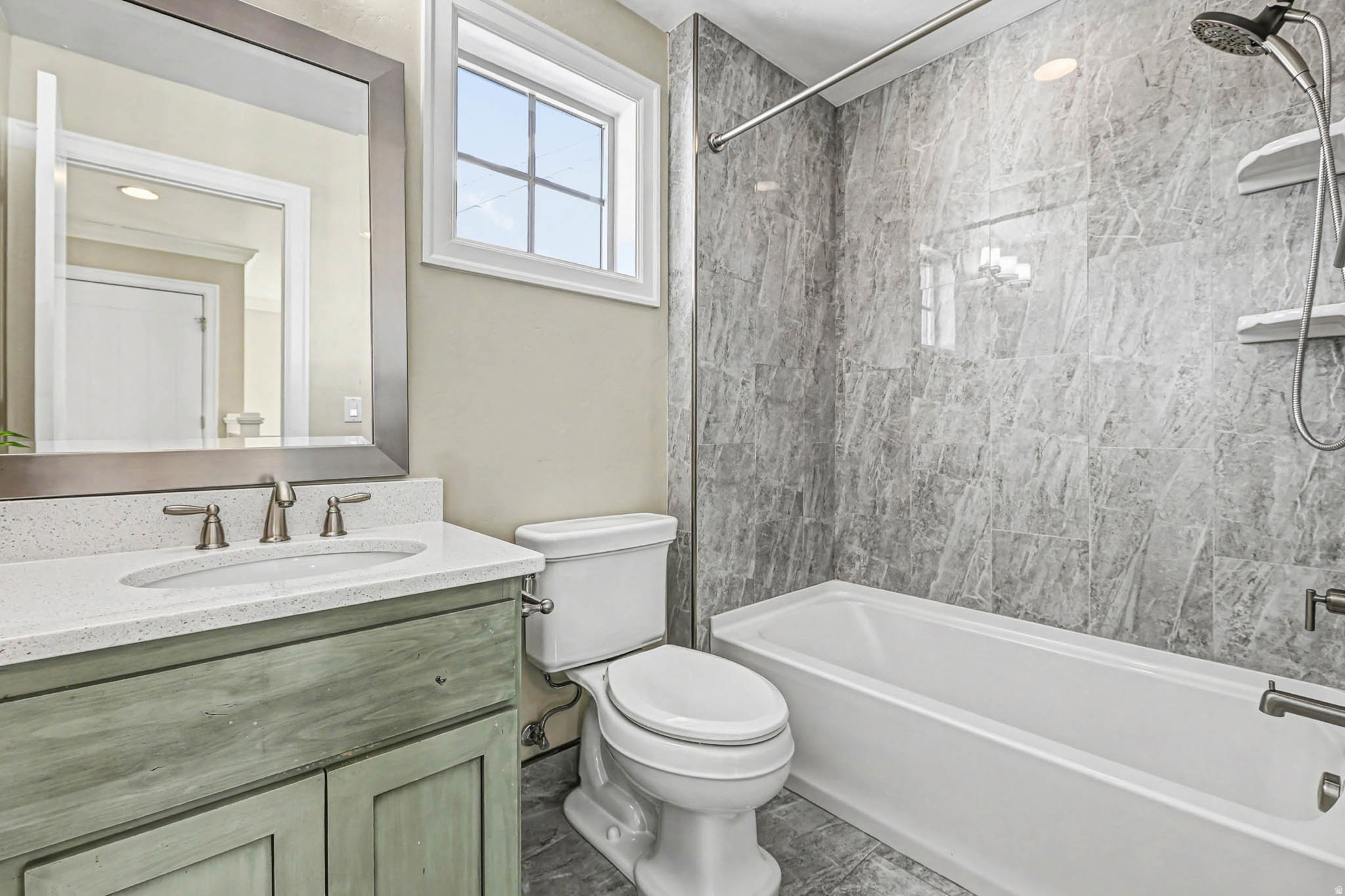 KENNECOTT - Residential