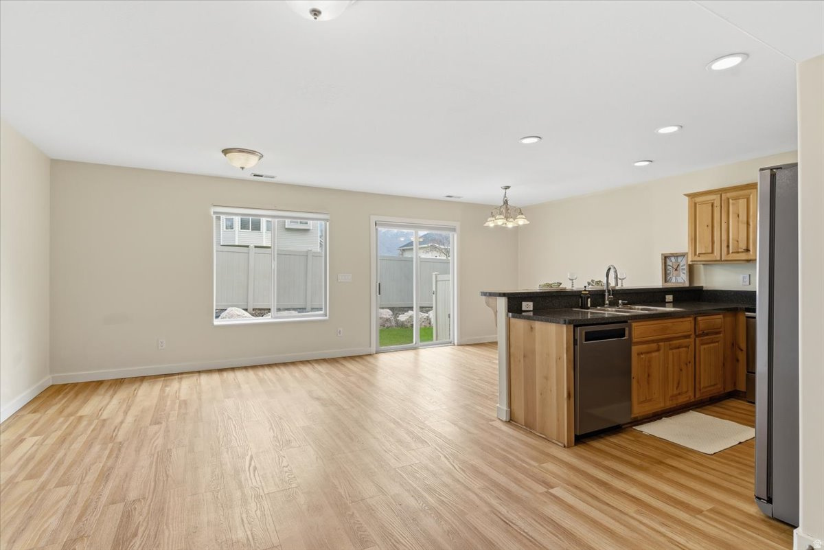 ANTELOPE VILLAGE - Residential