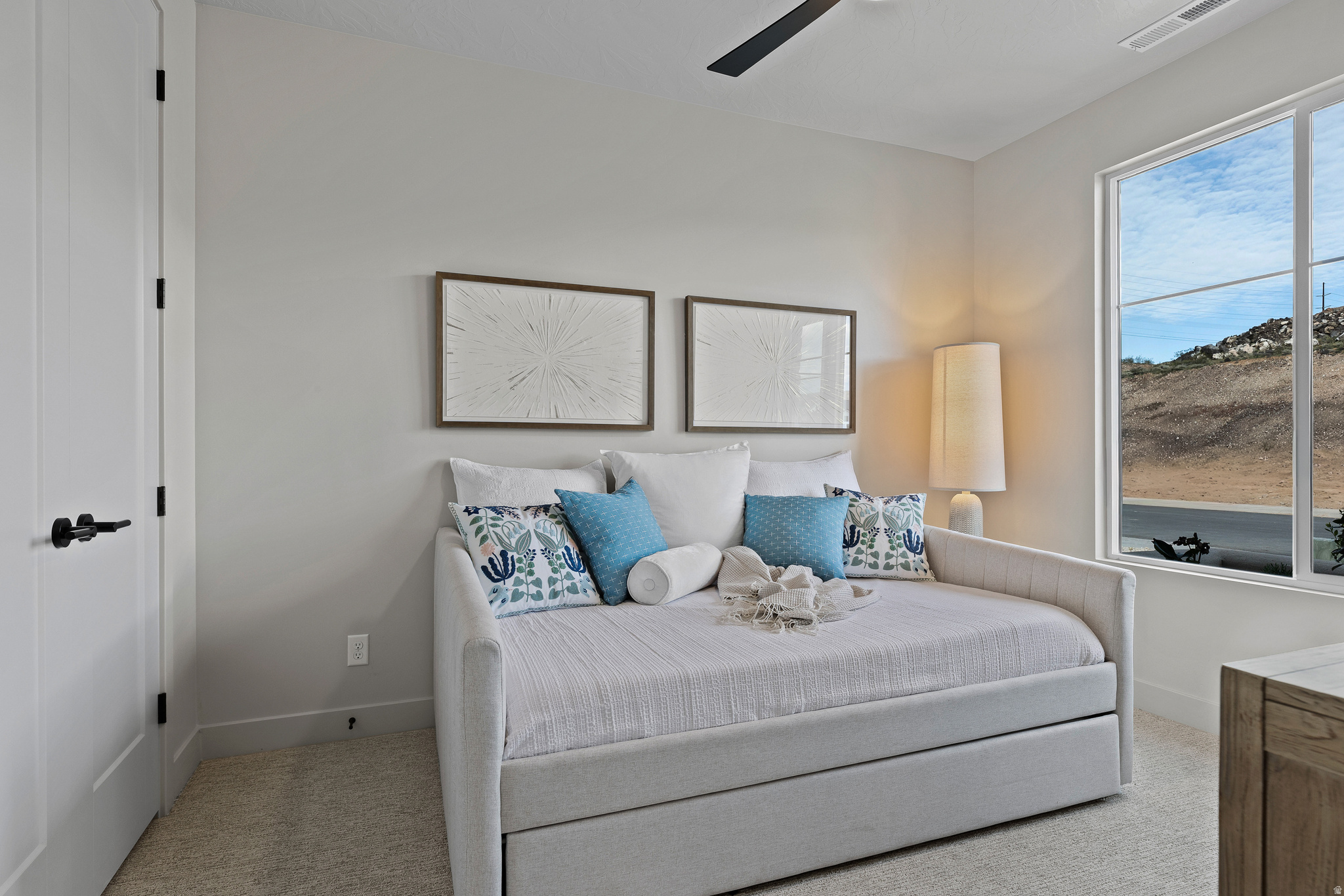 PAINTED SANDS - Residential Income