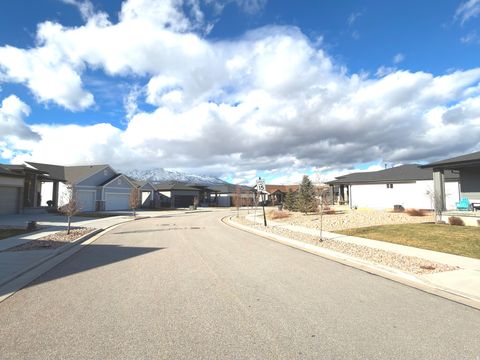 Tiny photo for 3253 W OXFORD LOOP, Mountain Green, UT 84050 (MLS # 2129640)