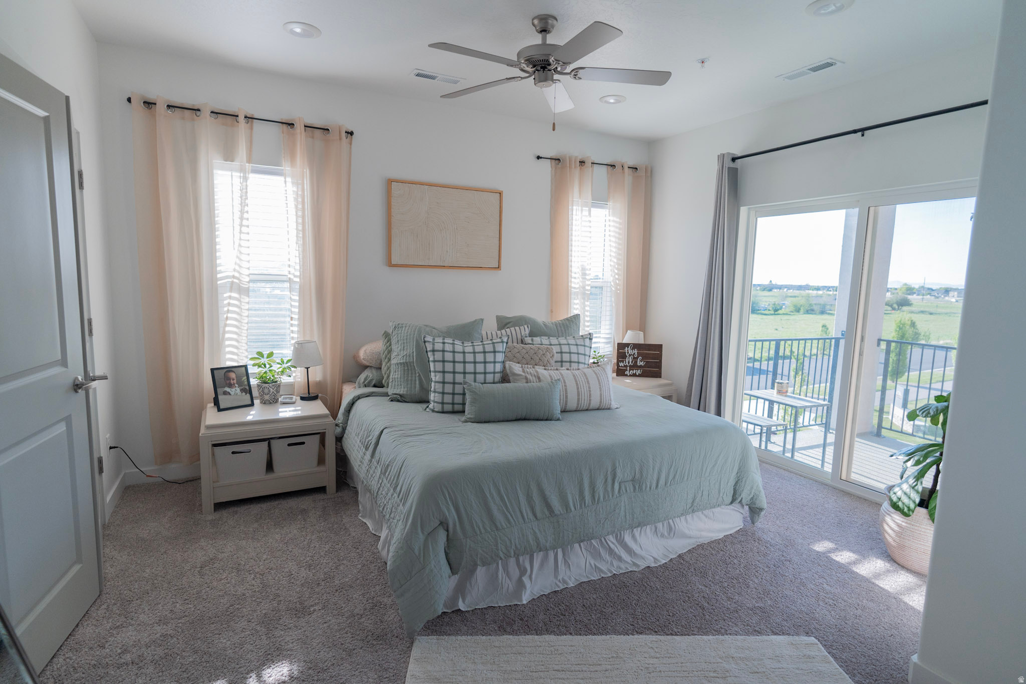 VISTA VIEW - Residential