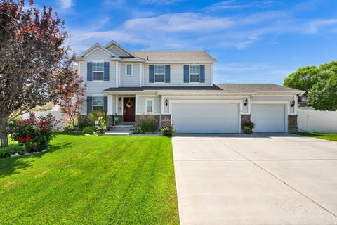 Photo of 4554 S BASIN RIDGE CT, West Valley City, UT 84128 (MLS # 2175815)