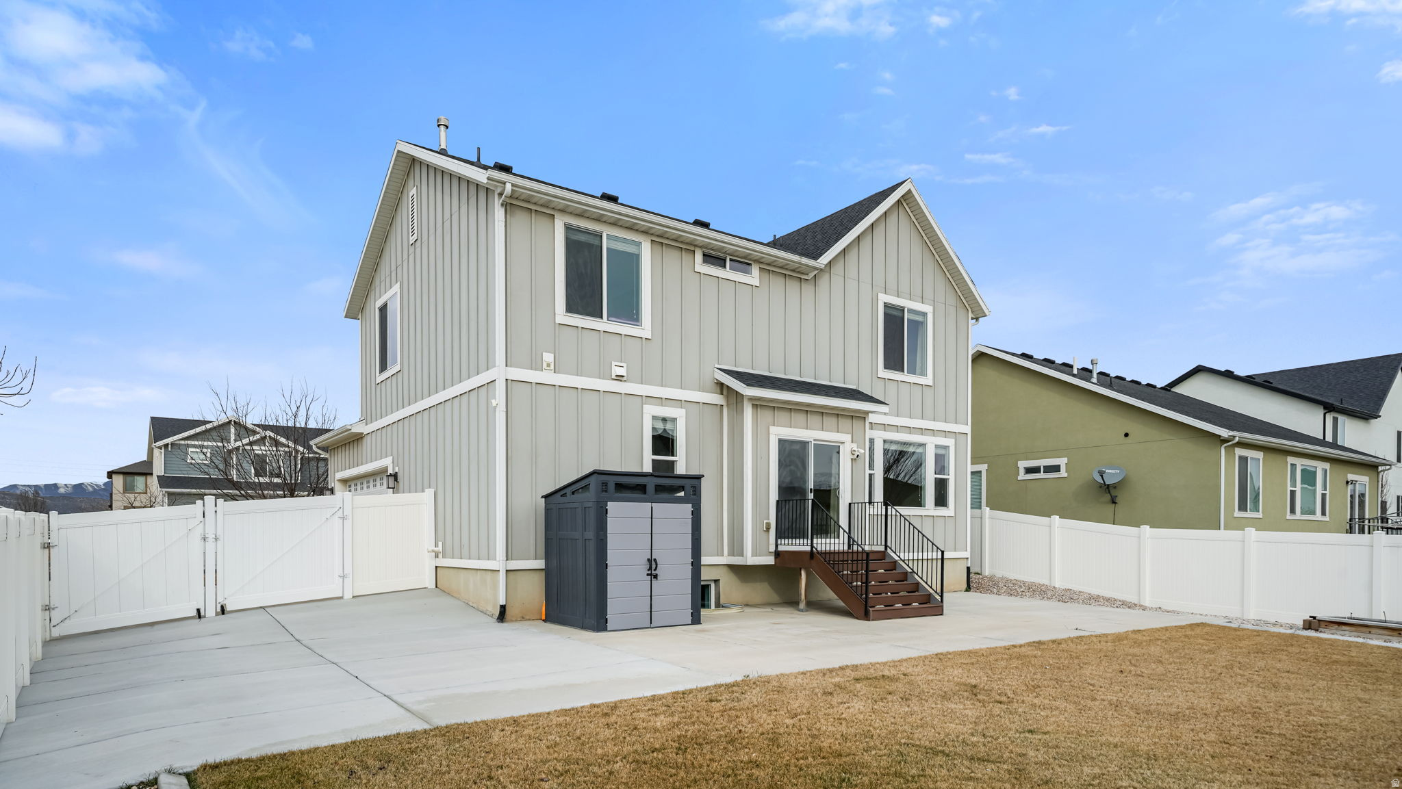 LEGACY FARMS - Residential