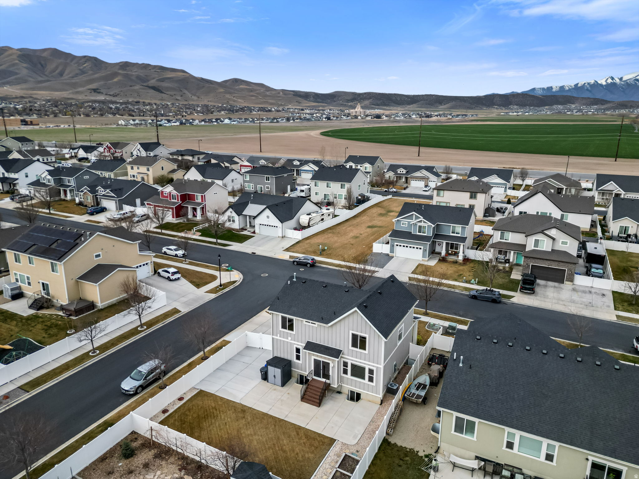 LEGACY FARMS - Residential