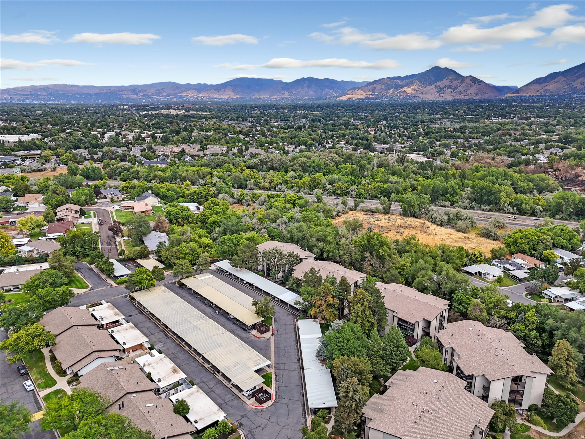 THREE FOUNTAINS - Residential
