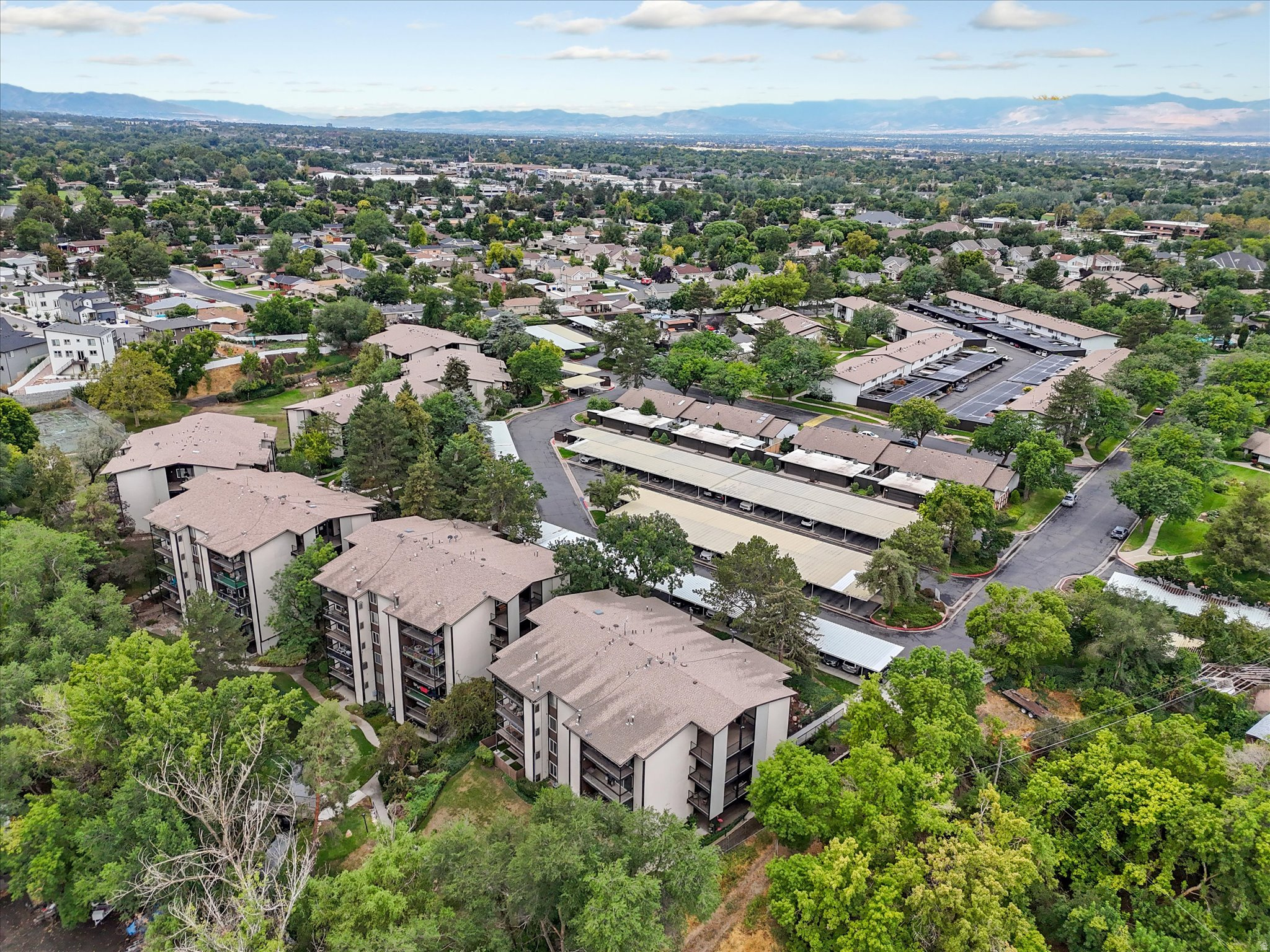THREE FOUNTAINS - Residential