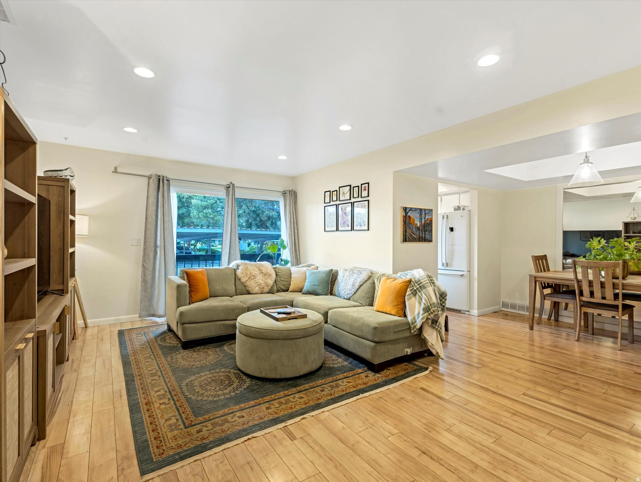 THREE FOUNTAINS - Residential