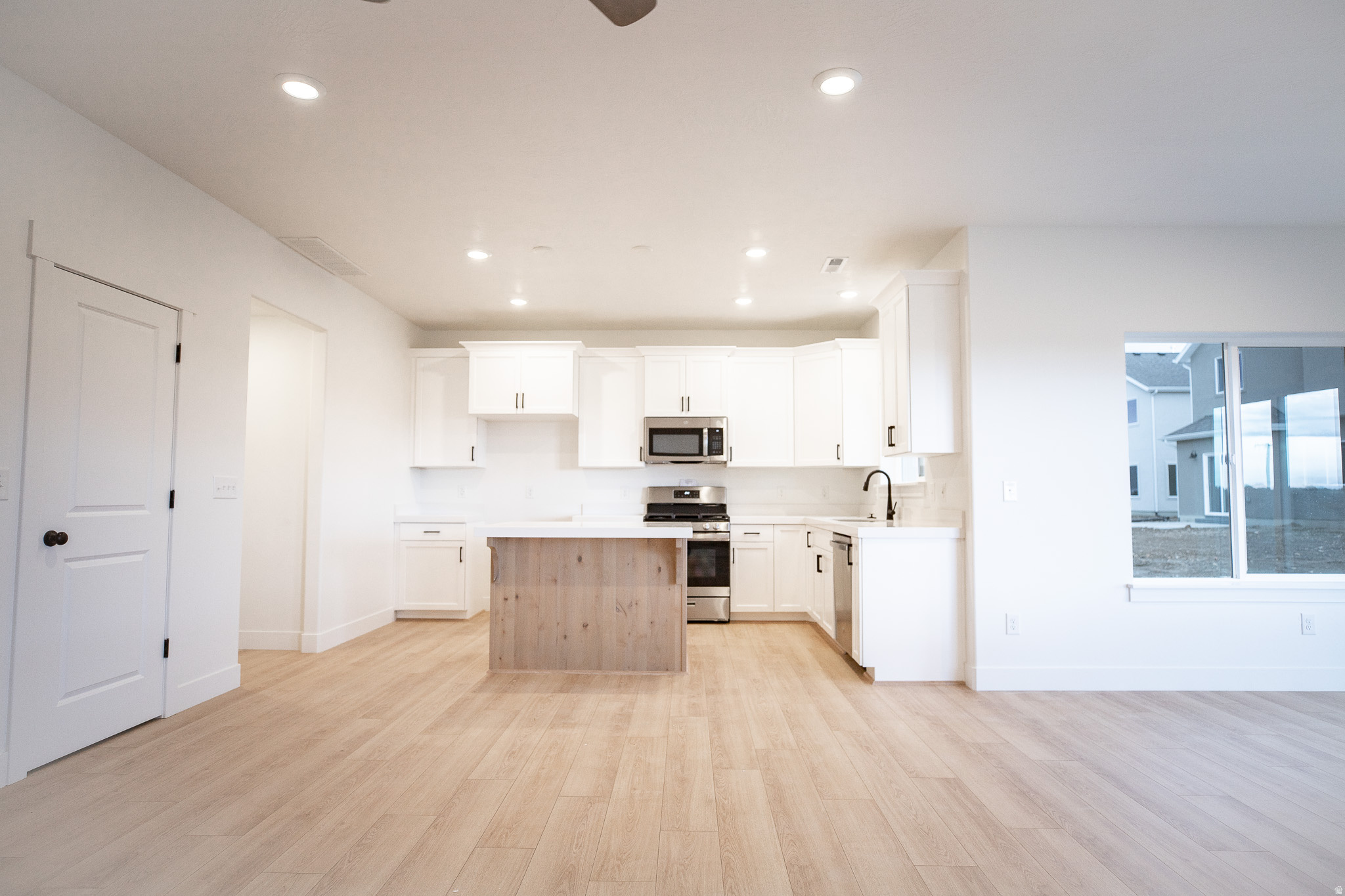 ARROWHEAD SPRINGS - Residential