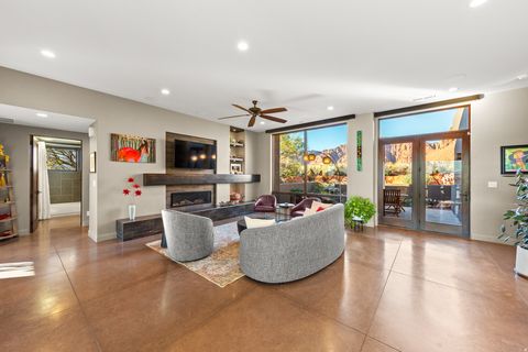 Tiny photo for 864 N SIHU WAY, Ivins, UT 84738 (MLS # 2127765)