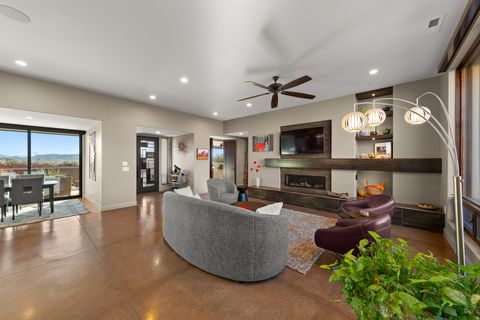 Tiny photo for 864 N SIHU WAY, Ivins, UT 84738 (MLS # 2127765)