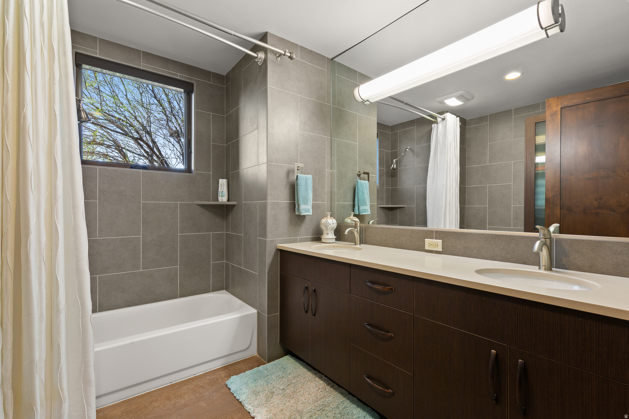 TAVIAWK SUBDIVISION PH 11-H - Residential