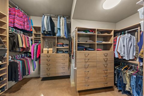 Tiny photo for 864 N SIHU WAY, Ivins, UT 84738 (MLS # 2127765)