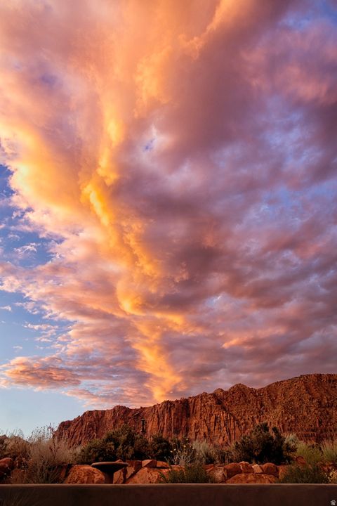 Tiny photo for 864 N SIHU WAY, Ivins, UT 84738 (MLS # 2127765)