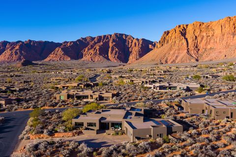 Tiny photo for 864 N SIHU WAY, Ivins, UT 84738 (MLS # 2127765)