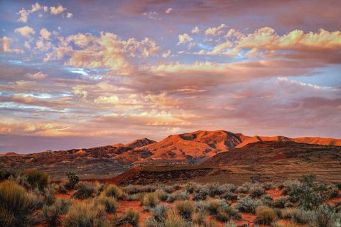 Tiny photo for 864 N SIHU WAY, Ivins, UT 84738 (MLS # 2127765)