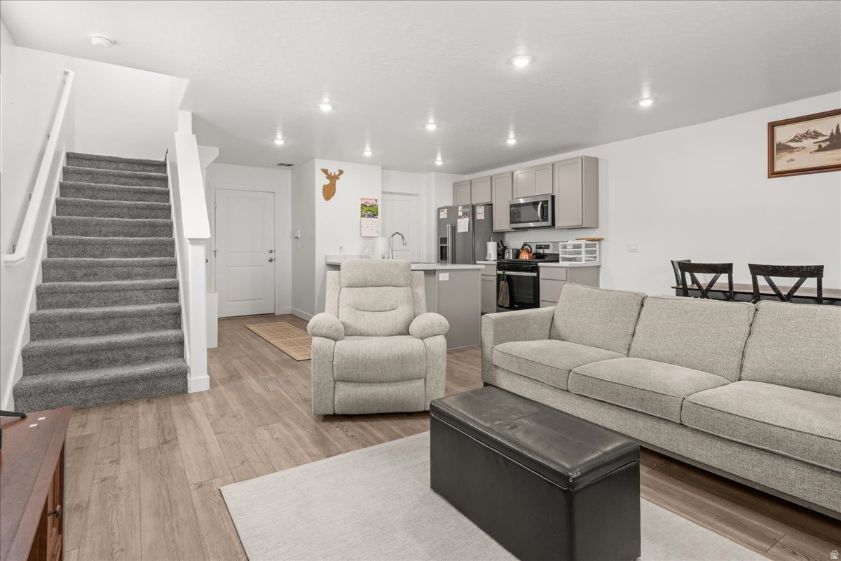 WESTERN ACRES - Residential